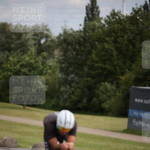 16.06.2024 - 26. Vierlanden-Triathlon Jannik Wohlers http://msf.ph/oto/6266489 16.06.2024 10:36:21 Radfahren 33, 73, 78, 111, 167, 185 meine-sportfotos.de