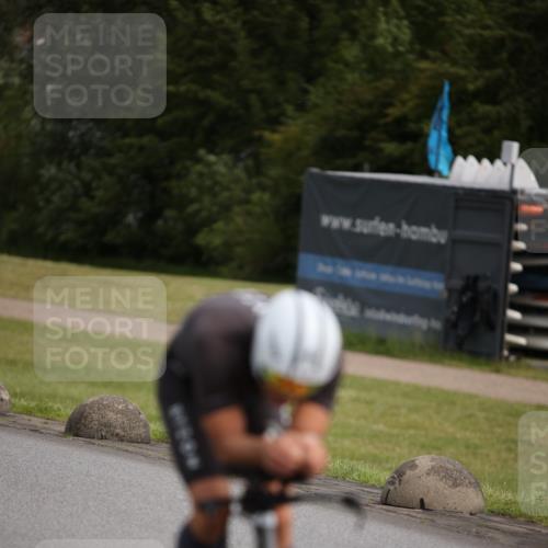 16.06.2024 - 26. Vierlanden-Triathlon Jannik Wohlers http://msf.ph/oto/6266491 16.06.2024 10:36:21 Radfahren 33, 73, 78, 111, 167, 185 meine-sportfotos.de
