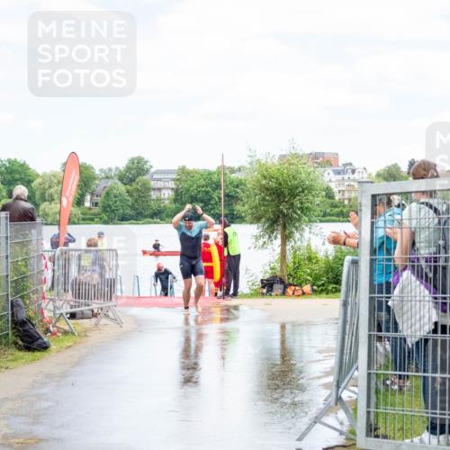 16.06.2024 - 7 Türme Triathlon MichiJ http://msf.ph/oto/6266496 16.06.2024 11:28:08 Schwimmen 236, 251, 258, 266 meine-sportfotos.de