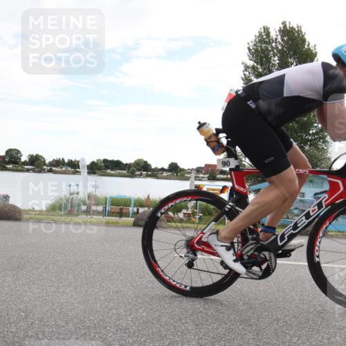16.06.2024 - 26. Vierlanden-Triathlon Jannik Wohlers http://msf.ph/oto/6266499 16.06.2024 10:16:30 Radfahren 7, 58, 90, 127, 166 meine-sportfotos.de