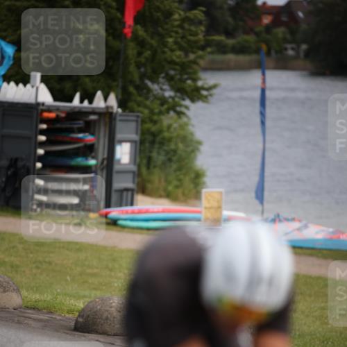 16.06.2024 - 26. Vierlanden-Triathlon Jannik Wohlers http://msf.ph/oto/6266510 16.06.2024 10:36:21 Radfahren 33, 73, 78, 111, 167, 185 meine-sportfotos.de