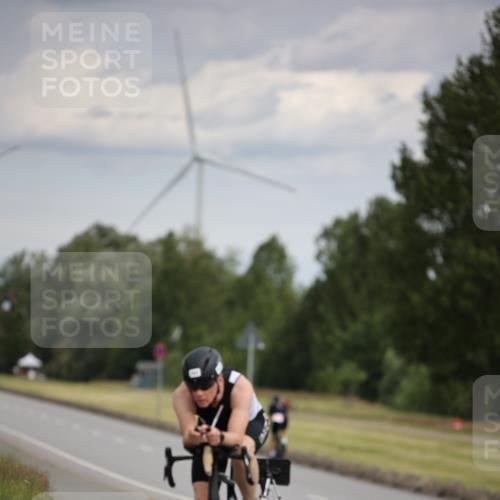 16.06.2024 - 26. Vierlanden-Triathlon Jannik Wohlers http://msf.ph/oto/6266520 16.06.2024 10:36:54 Radfahren 22, 125, 143, 151 meine-sportfotos.de