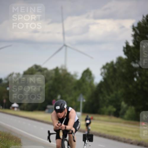 16.06.2024 - 26. Vierlanden-Triathlon Jannik Wohlers http://msf.ph/oto/6266523 16.06.2024 10:36:54 Radfahren 22, 125, 143, 151 meine-sportfotos.de