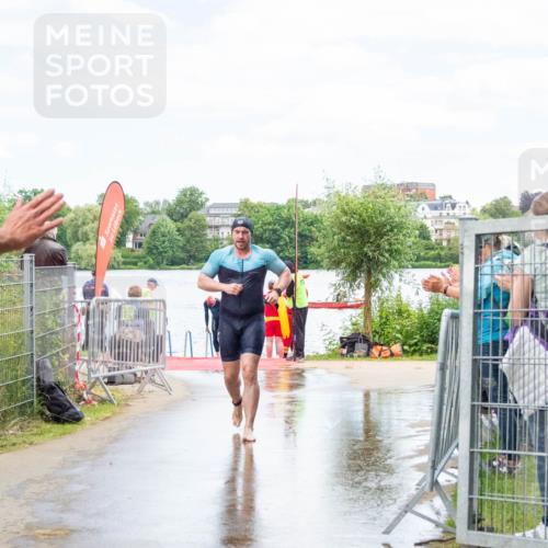 16.06.2024 - 7 Türme Triathlon MichiJ http://msf.ph/oto/6266526 16.06.2024 11:28:11 Schwimmen 236, 251, 258, 266 meine-sportfotos.de