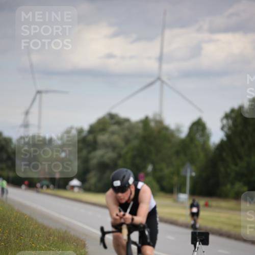 16.06.2024 - 26. Vierlanden-Triathlon Jannik Wohlers http://msf.ph/oto/6266530 16.06.2024 10:36:54 Radfahren 22, 125, 143, 151 meine-sportfotos.de