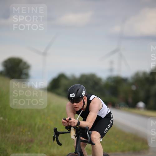 16.06.2024 - 26. Vierlanden-Triathlon Jannik Wohlers http://msf.ph/oto/6266540 16.06.2024 10:36:55 Radfahren 125, 143, 151 meine-sportfotos.de
