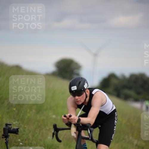 16.06.2024 - 26. Vierlanden-Triathlon Jannik Wohlers http://msf.ph/oto/6266549 16.06.2024 10:36:55 Radfahren 125, 143, 151 meine-sportfotos.de