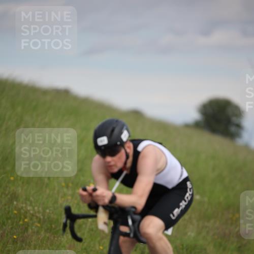 16.06.2024 - 26. Vierlanden-Triathlon Jannik Wohlers http://msf.ph/oto/6266560 16.06.2024 10:36:55 Radfahren 125, 143, 151 meine-sportfotos.de
