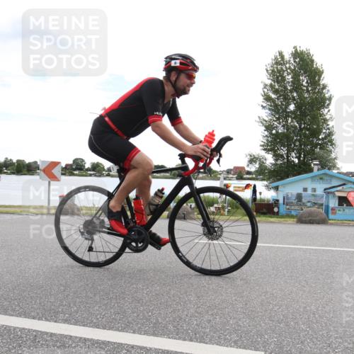 16.06.2024 - 26. Vierlanden-Triathlon Jannik Wohlers http://msf.ph/oto/6266564 16.06.2024 10:17:34 Radfahren 8, 20, 35, 47, 56, 82, 164 meine-sportfotos.de