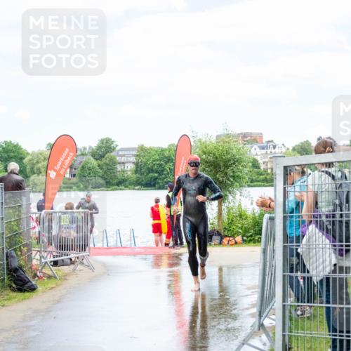 16.06.2024 - 7 Türme Triathlon MichiJ http://msf.ph/oto/6266565 16.06.2024 11:28:22 Schwimmen 251, 258, 266 meine-sportfotos.de