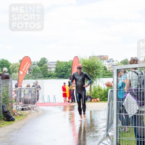16.06.2024 - 7 Türme Triathlon MichiJ http://msf.ph/oto/6266566 16.06.2024 11:28:22 Schwimmen 251, 258, 266 meine-sportfotos.de