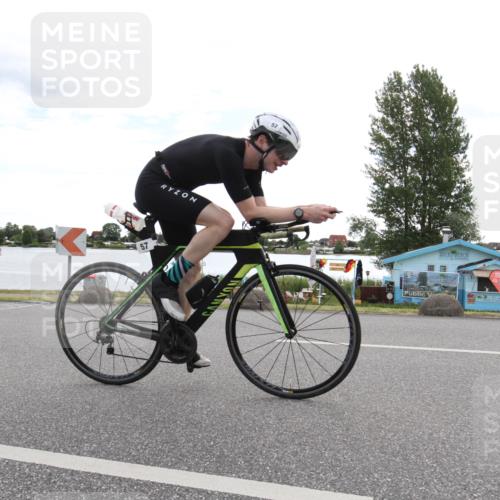 16.06.2024 - 26. Vierlanden-Triathlon Jannik Wohlers http://msf.ph/oto/6266579 16.06.2024 10:18:51 Radfahren 53, 57, 200 meine-sportfotos.de
