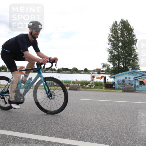 16.06.2024 - 26. Vierlanden-Triathlon Jannik Wohlers http://msf.ph/oto/6266582 16.06.2024 10:18:53 Radfahren 53, 57, 122 meine-sportfotos.de