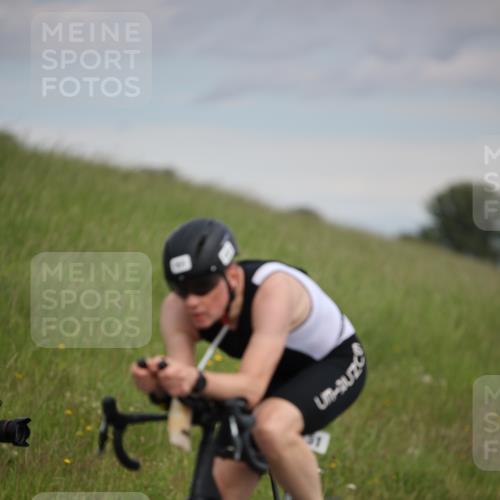 16.06.2024 - 26. Vierlanden-Triathlon Jannik Wohlers http://msf.ph/oto/6266588 16.06.2024 10:36:55 Radfahren 125, 143, 151 meine-sportfotos.de