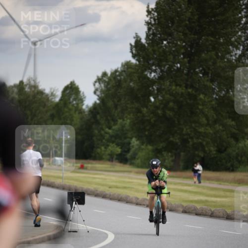 16.06.2024 - 26. Vierlanden-Triathlon Jannik Wohlers http://msf.ph/oto/6266602 16.06.2024 10:37:29 Radfahren 46, 54, 132, 171 meine-sportfotos.de