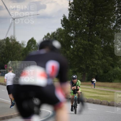 16.06.2024 - 26. Vierlanden-Triathlon Jannik Wohlers http://msf.ph/oto/6266607 16.06.2024 10:37:29 Radfahren 46, 54, 132, 171 meine-sportfotos.de