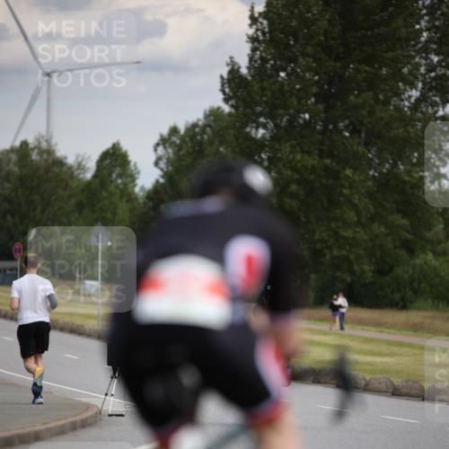 16.06.2024 - 26. Vierlanden-Triathlon Jannik Wohlers http://msf.ph/oto/6266608 16.06.2024 10:37:29 Radfahren 46, 54, 132, 171 meine-sportfotos.de