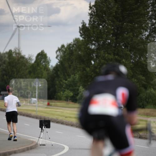 16.06.2024 - 26. Vierlanden-Triathlon Jannik Wohlers http://msf.ph/oto/6266612 16.06.2024 10:37:29 Radfahren 46, 54, 132, 171 meine-sportfotos.de