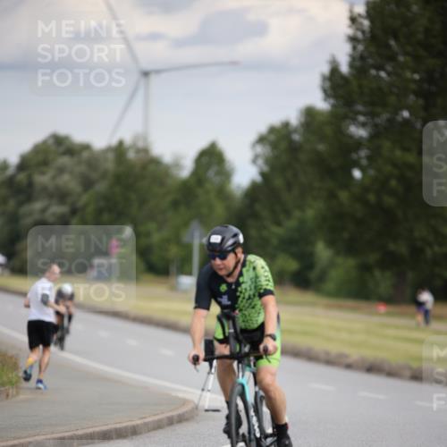 16.06.2024 - 26. Vierlanden-Triathlon Jannik Wohlers http://msf.ph/oto/6266632 16.06.2024 10:37:31 Radfahren 46, 54, 132, 171 meine-sportfotos.de