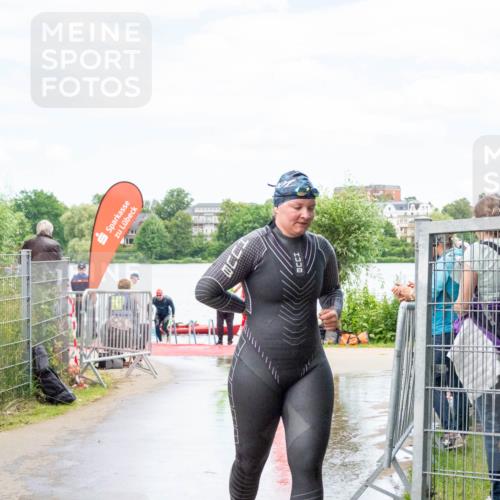 16.06.2024 - 7 Türme Triathlon MichiJ http://msf.ph/oto/6266637 16.06.2024 11:28:29 Schwimmen 251 meine-sportfotos.de