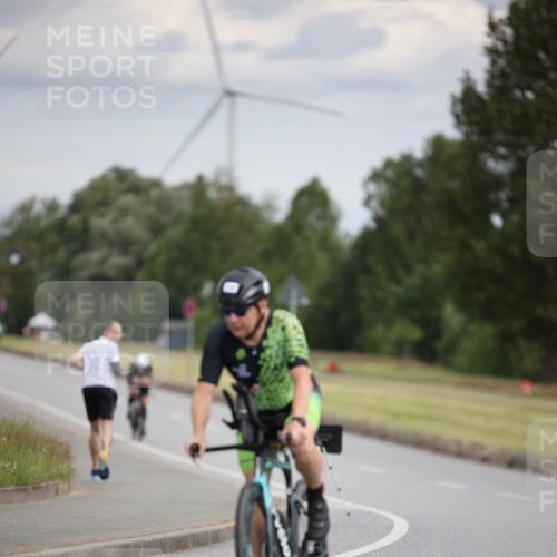16.06.2024 - 26. Vierlanden-Triathlon Jannik Wohlers http://msf.ph/oto/6266641 16.06.2024 10:37:32 Radfahren 46, 54, 132, 171, 204 meine-sportfotos.de