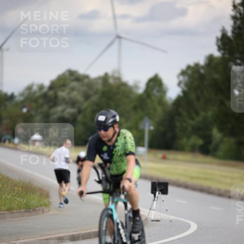16.06.2024 - 26. Vierlanden-Triathlon Jannik Wohlers http://msf.ph/oto/6266644 16.06.2024 10:37:32 Radfahren 46, 54, 132, 171, 204 meine-sportfotos.de