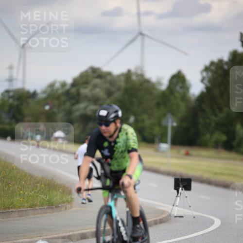 16.06.2024 - 26. Vierlanden-Triathlon Jannik Wohlers http://msf.ph/oto/6266647 16.06.2024 10:37:32 Radfahren 46, 54, 132, 171, 204 meine-sportfotos.de