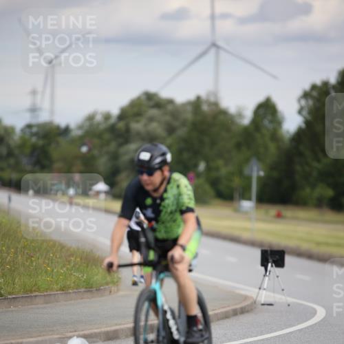 16.06.2024 - 26. Vierlanden-Triathlon Jannik Wohlers http://msf.ph/oto/6266649 16.06.2024 10:37:32 Radfahren 46, 54, 132, 171, 204 meine-sportfotos.de