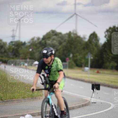 16.06.2024 - 26. Vierlanden-Triathlon Jannik Wohlers http://msf.ph/oto/6266651 16.06.2024 10:37:32 Radfahren 46, 54, 132, 171, 204 meine-sportfotos.de