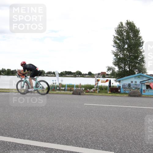 16.06.2024 - 26. Vierlanden-Triathlon Jannik Wohlers http://msf.ph/oto/6266662 16.06.2024 10:20:14 Radfahren 6, 20, 56, 164 meine-sportfotos.de