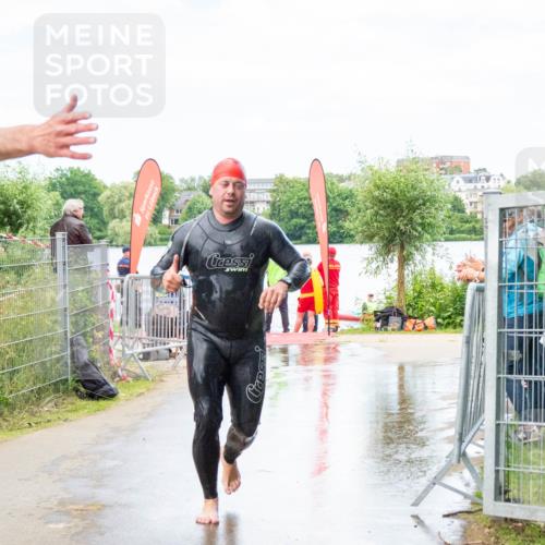 16.06.2024 - 7 Türme Triathlon MichiJ http://msf.ph/oto/6266677 16.06.2024 11:28:40 Schwimmen 251 meine-sportfotos.de