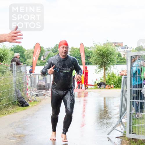 16.06.2024 - 7 Türme Triathlon MichiJ http://msf.ph/oto/6266679 16.06.2024 11:28:40 Schwimmen 251 meine-sportfotos.de