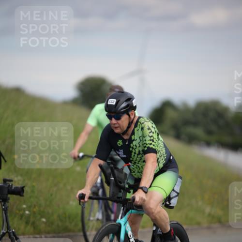 16.06.2024 - 26. Vierlanden-Triathlon Jannik Wohlers http://msf.ph/oto/6266680 16.06.2024 10:37:32 Radfahren 46, 54, 132, 171, 204 meine-sportfotos.de