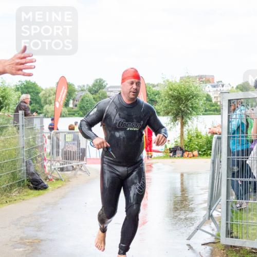 16.06.2024 - 7 Türme Triathlon MichiJ http://msf.ph/oto/6266681 16.06.2024 11:28:40 Schwimmen 251 meine-sportfotos.de