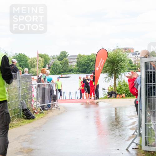 16.06.2024 - 7 Türme Triathlon MichiJ http://msf.ph/oto/6266686 16.06.2024 11:33:58 Schwimmen 224 meine-sportfotos.de