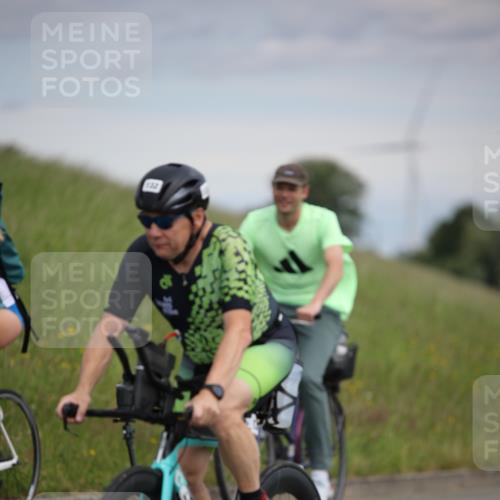 16.06.2024 - 26. Vierlanden-Triathlon Jannik Wohlers http://msf.ph/oto/6266687 16.06.2024 10:37:33 Radfahren 54, 132, 204 meine-sportfotos.de