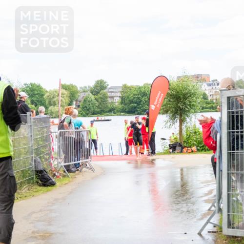 16.06.2024 - 7 Türme Triathlon MichiJ http://msf.ph/oto/6266688 16.06.2024 11:33:58 Schwimmen 224 meine-sportfotos.de