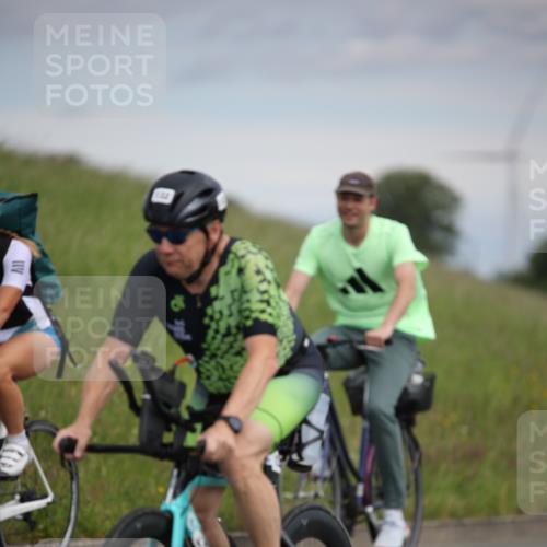 16.06.2024 - 26. Vierlanden-Triathlon Jannik Wohlers http://msf.ph/oto/6266689 16.06.2024 10:37:33 Radfahren 54, 132, 204 meine-sportfotos.de