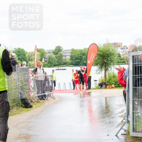 16.06.2024 - 7 Türme Triathlon MichiJ http://msf.ph/oto/6266695 16.06.2024 11:33:59 Schwimmen 224 meine-sportfotos.de