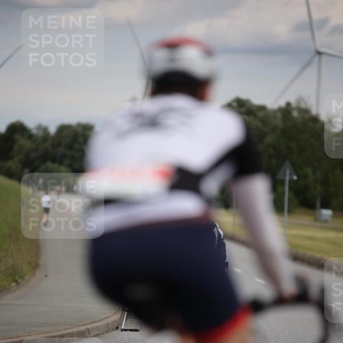 16.06.2024 - 26. Vierlanden-Triathlon Jannik Wohlers http://msf.ph/oto/6266698 16.06.2024 10:38:02 Radfahren 208, 225 meine-sportfotos.de
