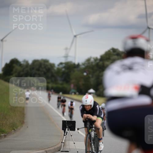 16.06.2024 - 26. Vierlanden-Triathlon Jannik Wohlers http://msf.ph/oto/6266704 16.06.2024 10:38:02 Radfahren 208, 225 meine-sportfotos.de