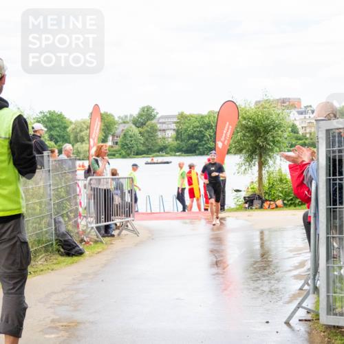 16.06.2024 - 7 Türme Triathlon MichiJ http://msf.ph/oto/6266707 16.06.2024 11:34:01 Schwimmen 224 meine-sportfotos.de