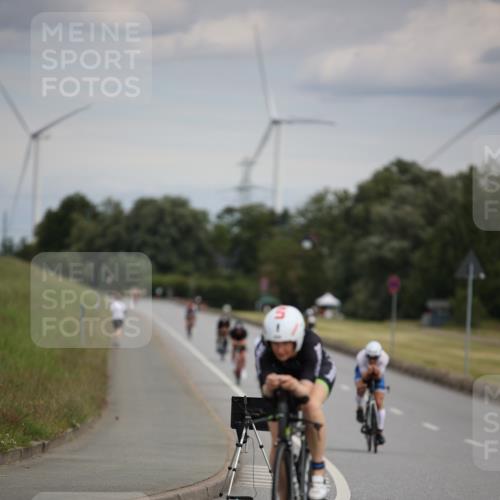 16.06.2024 - 26. Vierlanden-Triathlon Jannik Wohlers http://msf.ph/oto/6266715 16.06.2024 10:38:03 Radfahren 208, 225 meine-sportfotos.de