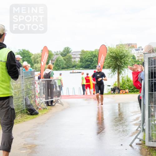 16.06.2024 - 7 Türme Triathlon MichiJ http://msf.ph/oto/6266719 16.06.2024 11:34:02 Schwimmen 224 meine-sportfotos.de