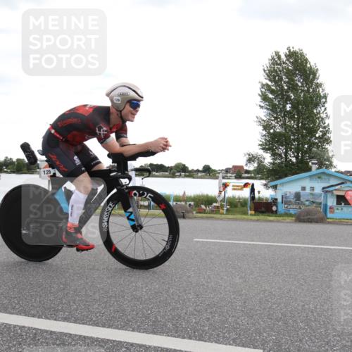 16.06.2024 - 26. Vierlanden-Triathlon Jannik Wohlers http://msf.ph/oto/6266720 16.06.2024 10:20:57 Radfahren 8, 114, 129 meine-sportfotos.de