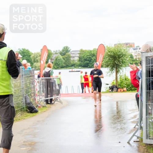 16.06.2024 - 7 Türme Triathlon MichiJ http://msf.ph/oto/6266721 16.06.2024 11:34:03 Schwimmen 224 meine-sportfotos.de
