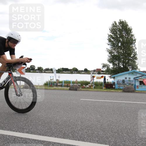 16.06.2024 - 26. Vierlanden-Triathlon Jannik Wohlers http://msf.ph/oto/6266723 16.06.2024 10:20:59 Radfahren 8, 114, 129, 224 meine-sportfotos.de
