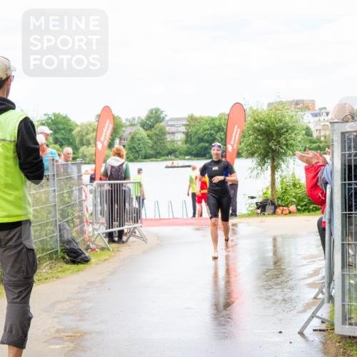 16.06.2024 - 7 Türme Triathlon MichiJ http://msf.ph/oto/6266729 16.06.2024 11:34:03 Schwimmen 224 meine-sportfotos.de