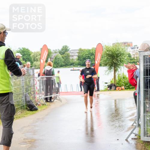 16.06.2024 - 7 Türme Triathlon MichiJ http://msf.ph/oto/6266734 16.06.2024 11:34:04 Schwimmen 224 meine-sportfotos.de