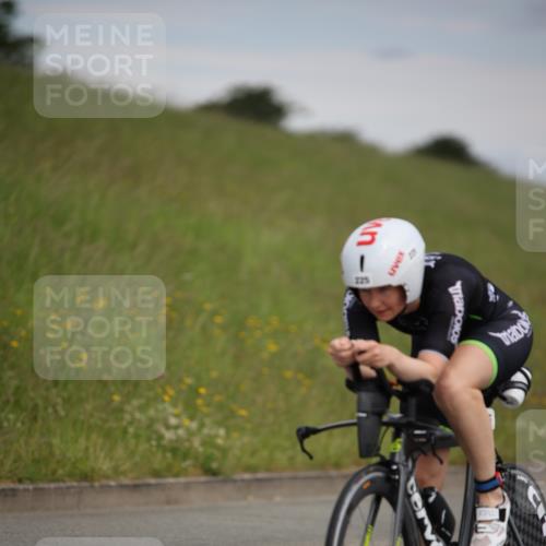 16.06.2024 - 26. Vierlanden-Triathlon Jannik Wohlers http://msf.ph/oto/6266735 16.06.2024 10:38:04 Radfahren 116, 208, 225 meine-sportfotos.de